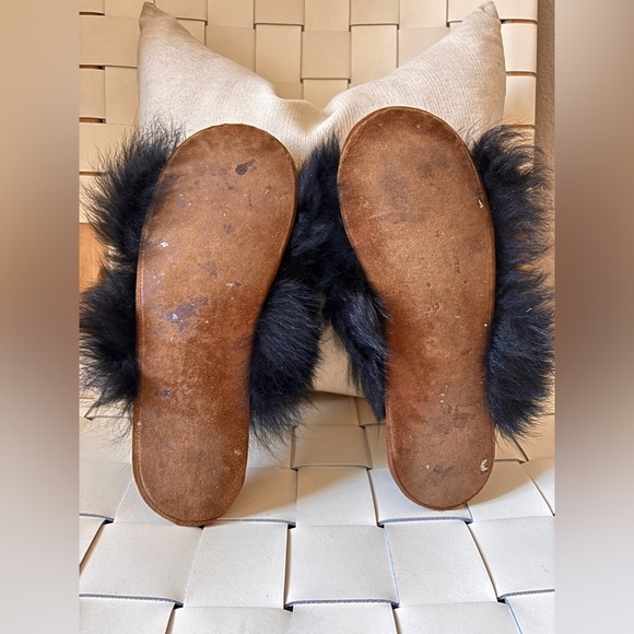 OZMA Women's Black Baby Alpaca Furry Slippers Small - Picture 6 of 6